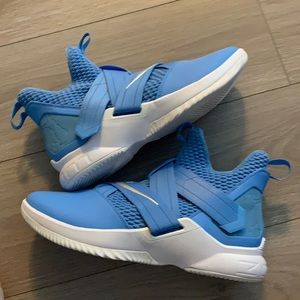 lebron soldier xii blue